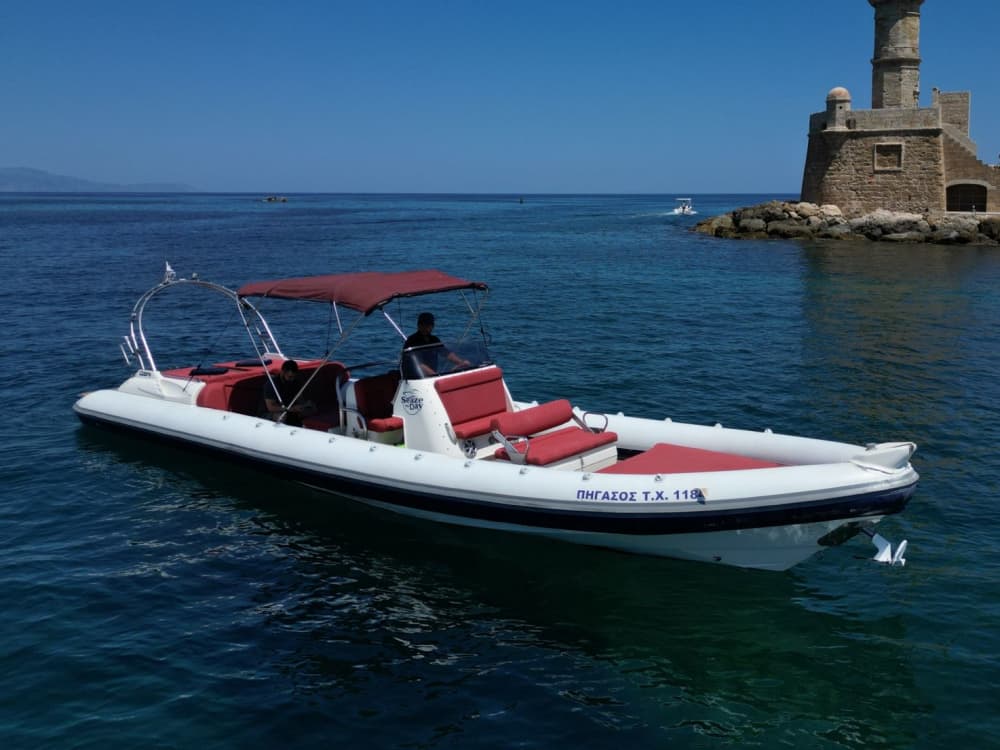 Excursión privada en barco de día completo a la playa de Balos y la isla de Gramvousa desde Chania