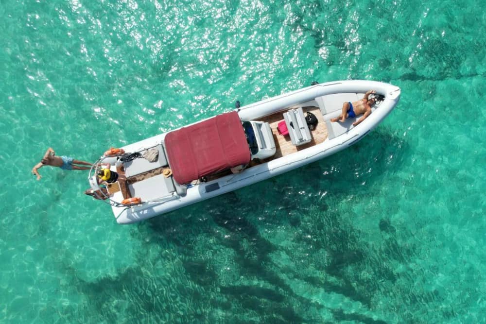 Excursión privada en barco de día completo a la playa de Balos y la isla de Gramvousa desde Chania
