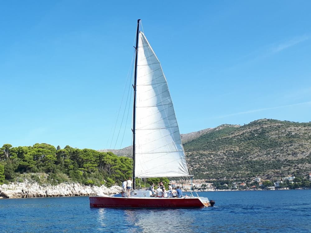 8h of sailing along the coast of Dubrovnik