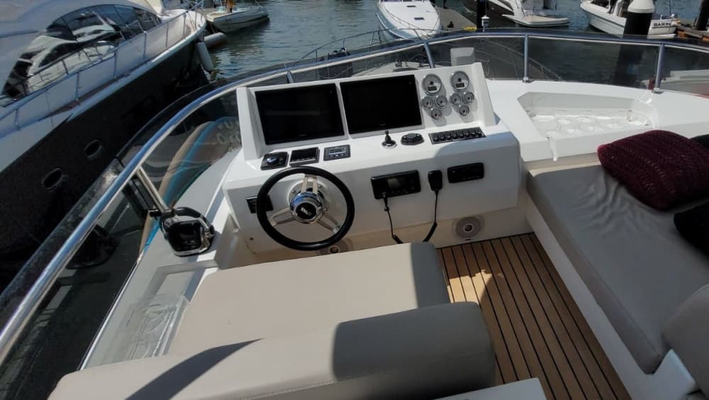 9 horas de luxo em Angra dos Reis – Rota personalizada e conforto premium