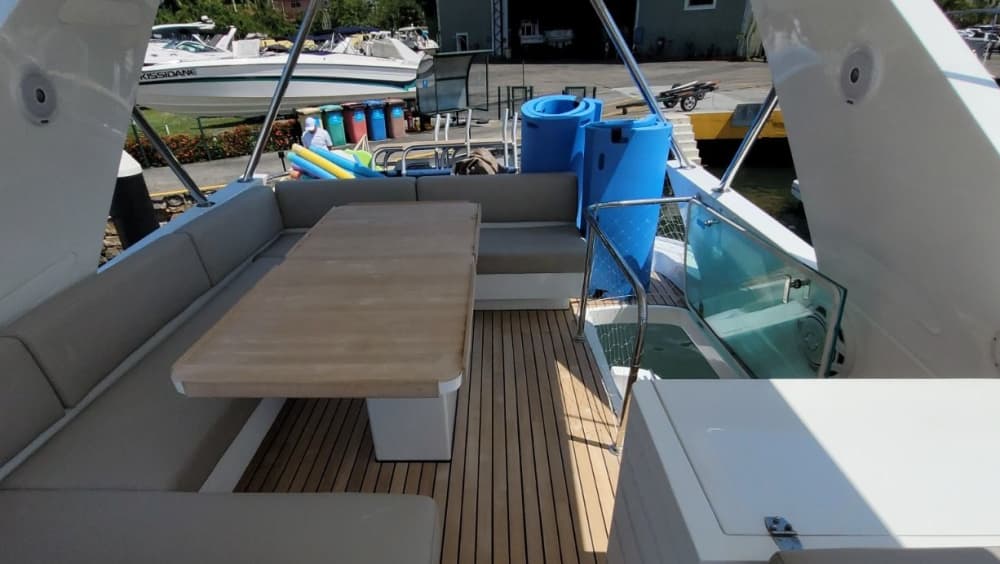 9 Stunden Luxus in Angra dos Reis – Individuelle Route & Premium-Komfort