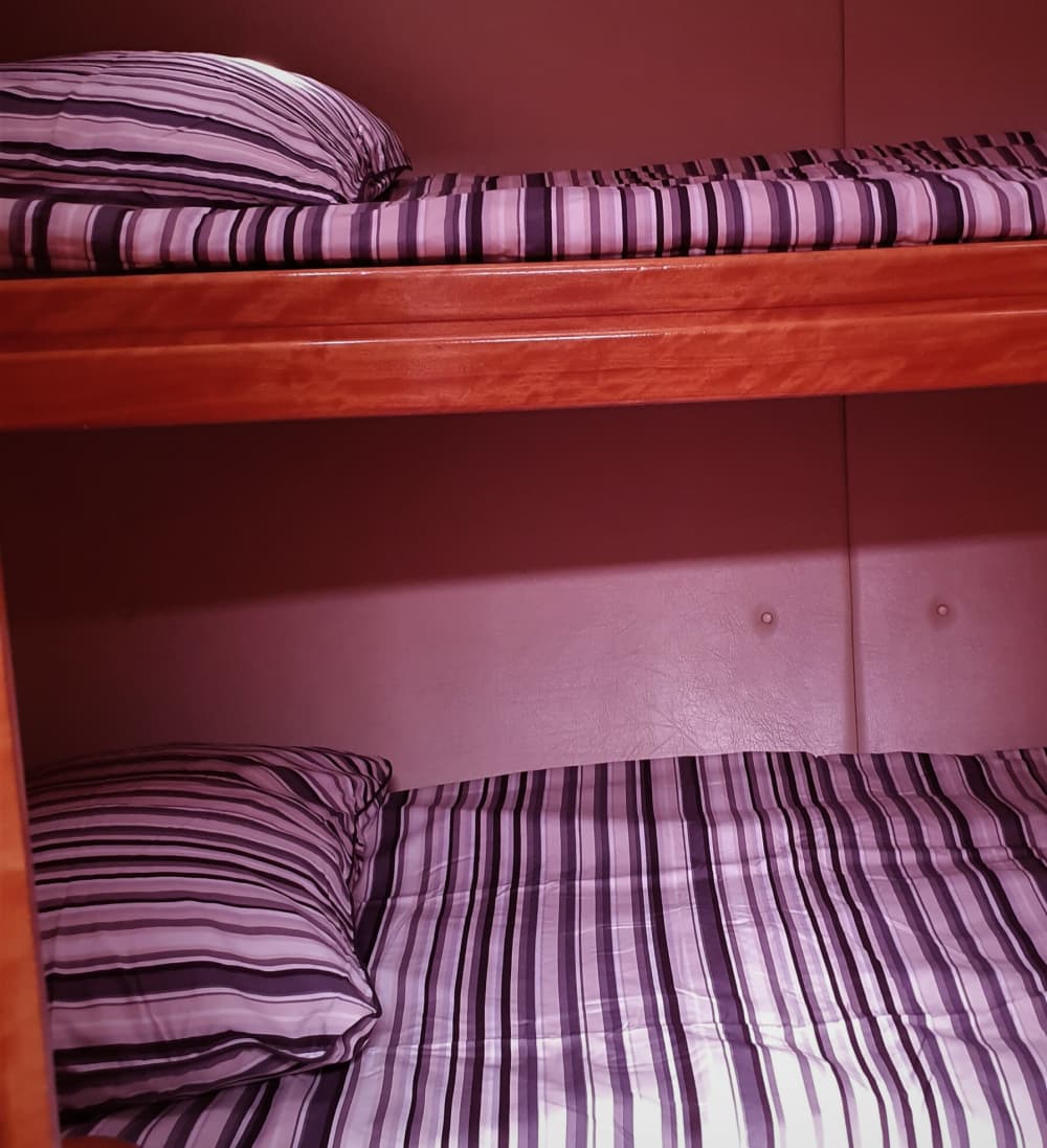 Profitez d'une journée en mer à Las Galletas à bord d'un voilier