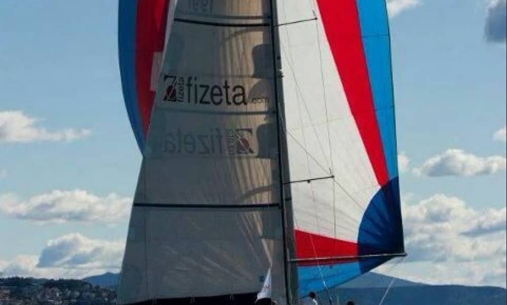 Enjoy a full day of sailing in Marina Hannibal on a sailboat