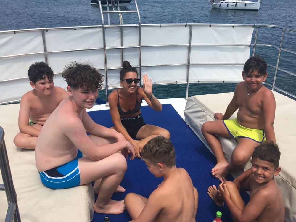 Your private motorboat for a day around Kefalonia