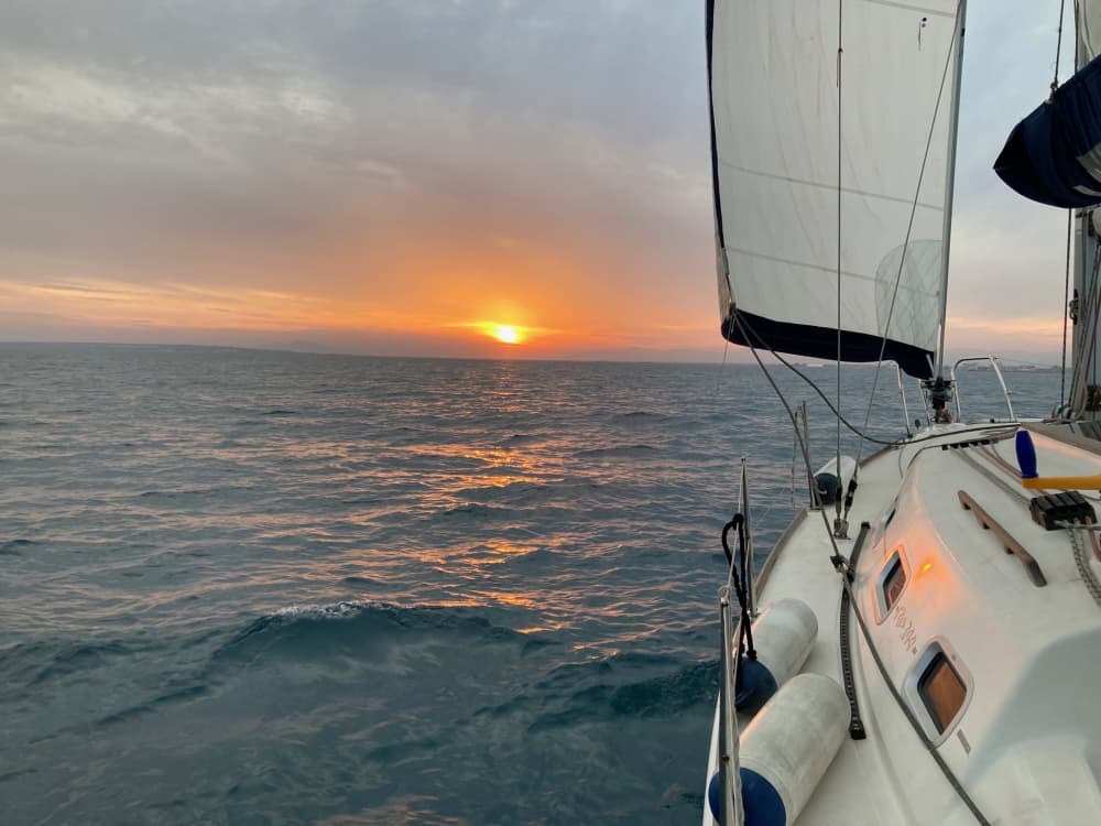 Spend a 9h30 sailing around Santa Pola on a sailboat