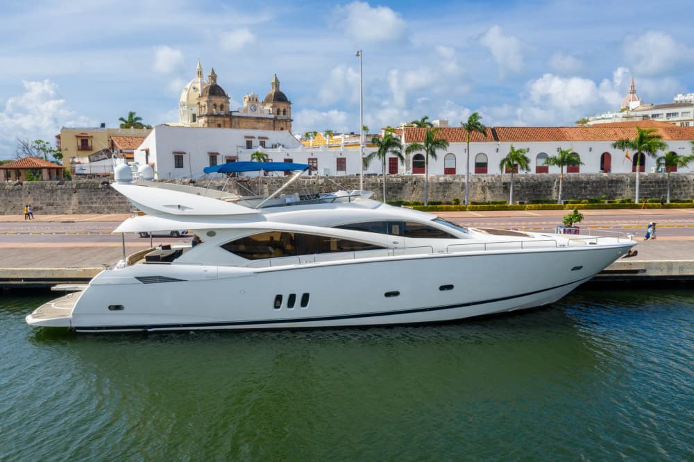 Alquiler de yates de lujo Sunseeker Manhattan de 82 pies en Cartagena