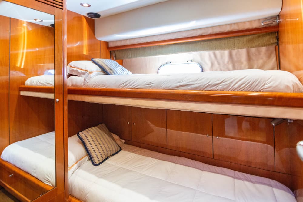 Alquiler de yates de lujo Sunseeker Manhattan de 82 pies en Cartagena