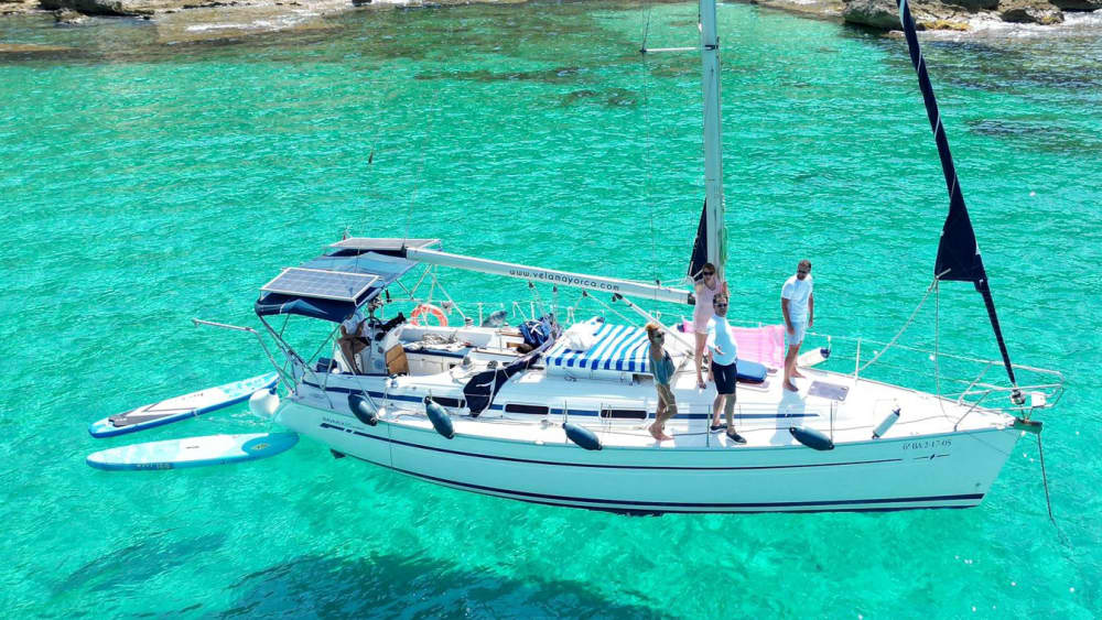 Passeio de barco privado com paella e tapas