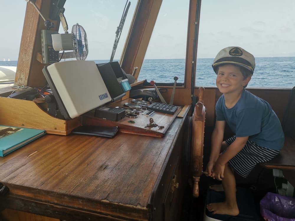 Navega por la costa de ensueño de Formentera: escapada de 8 horas al agua