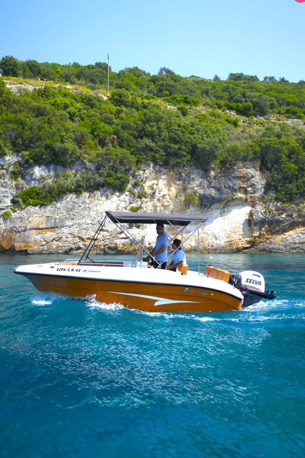 Rejs statkiem do Błękitnych Jaskiń i plaży Navagio