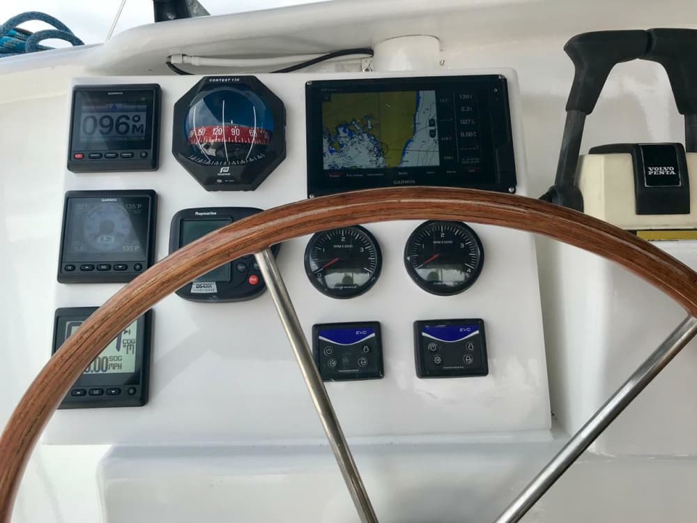 Explore Salvador and enjoy a full day of sailing on a catamaran