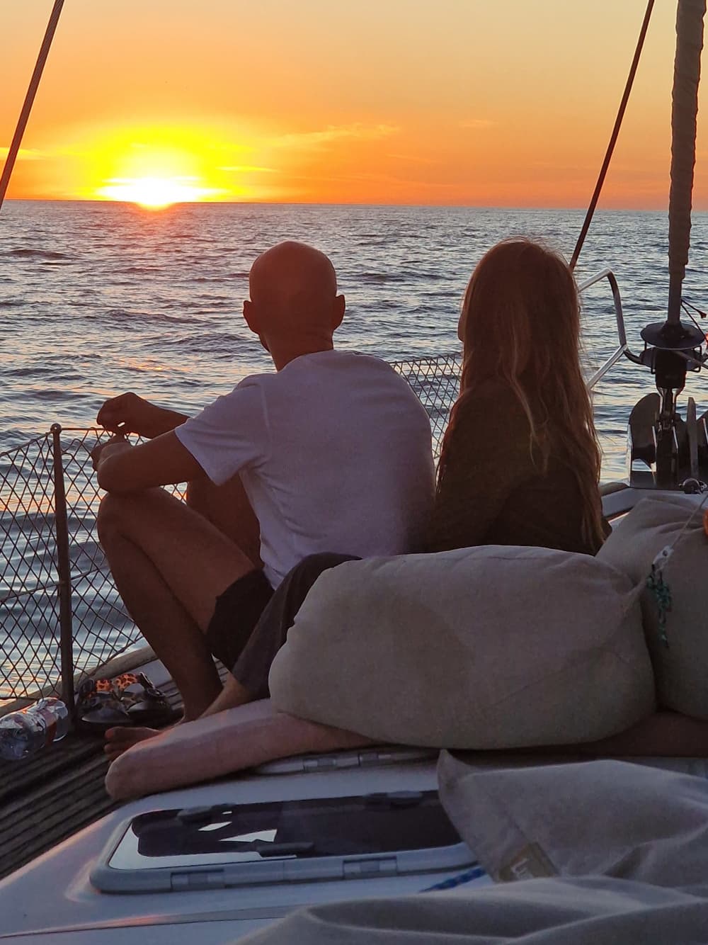 GITA IN BARCA A VELA AL TRAMONTO