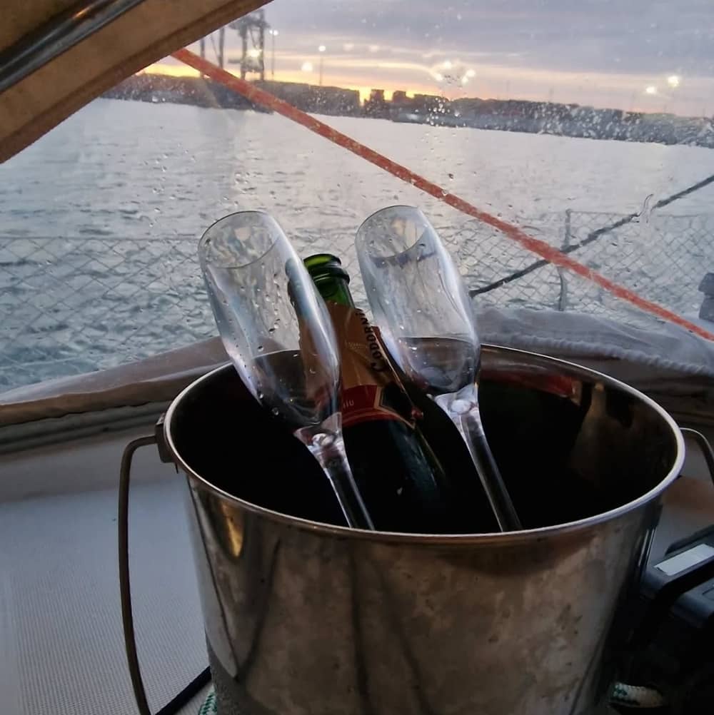 SUNSET SAILING TRIP