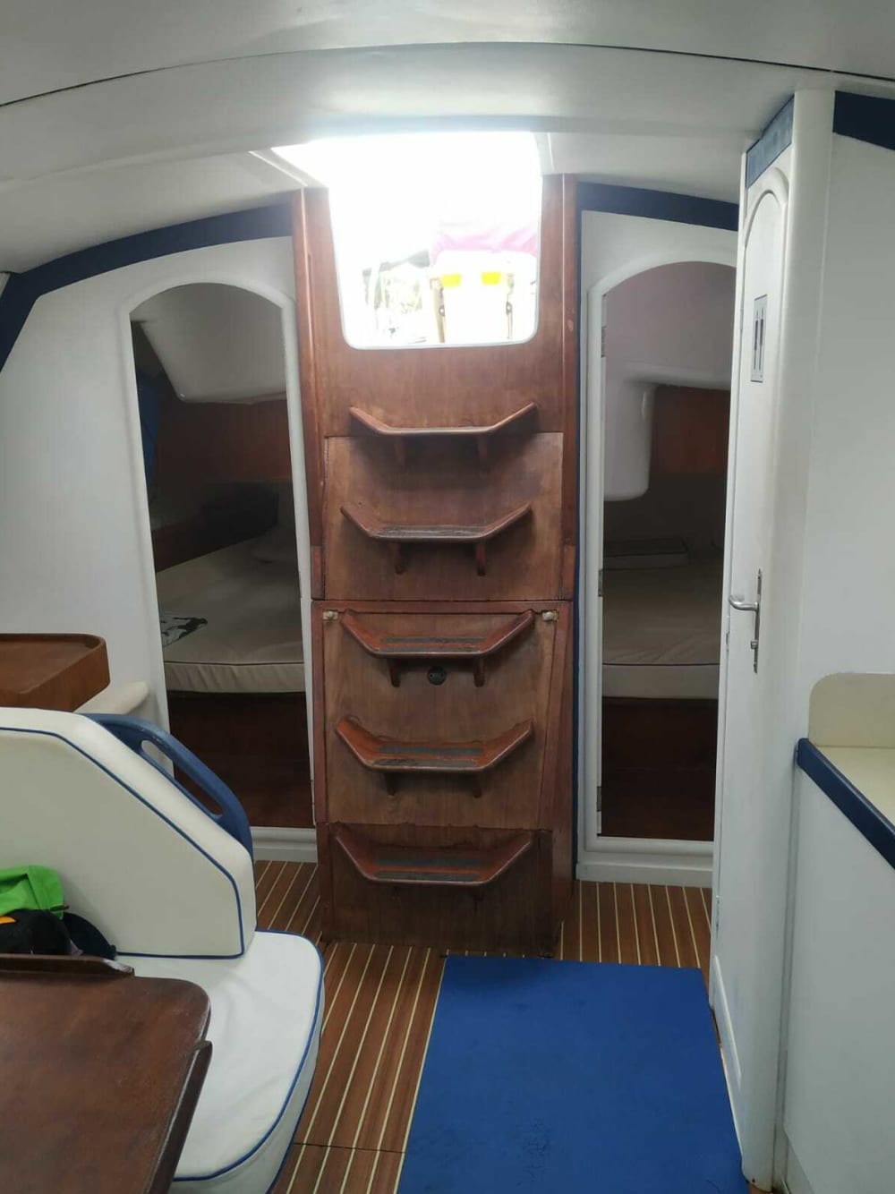 Profitez d'une journée complète de navigation à Costa Adeje en voilier.