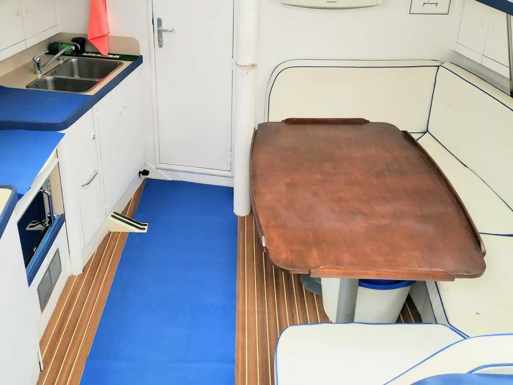 Profitez d'une journée complète de navigation à Costa Adeje en voilier.