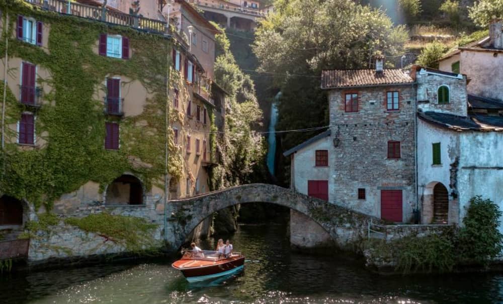 Profitez de 7 heures de navigation à moteur à Tremezzo