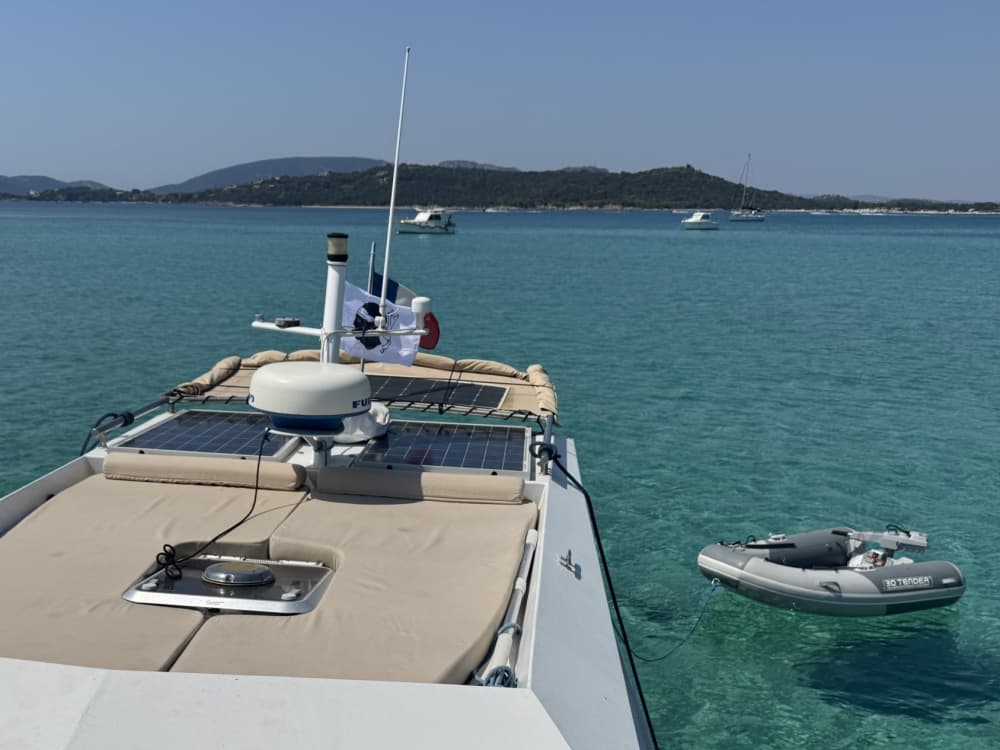 Nehmen Sie sich 9 Stunden Zeit, um den verborgenen Zauber von Porto-Vecchio vom Wasser aus zu entdecken.