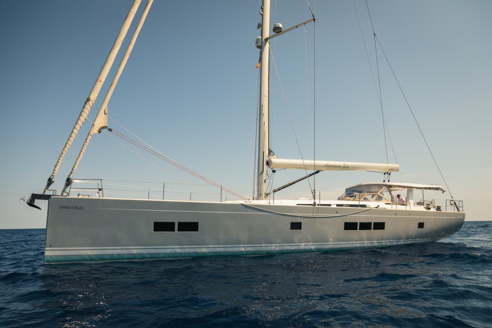 Enjoy the magic hour aboard the Agarimo SIX