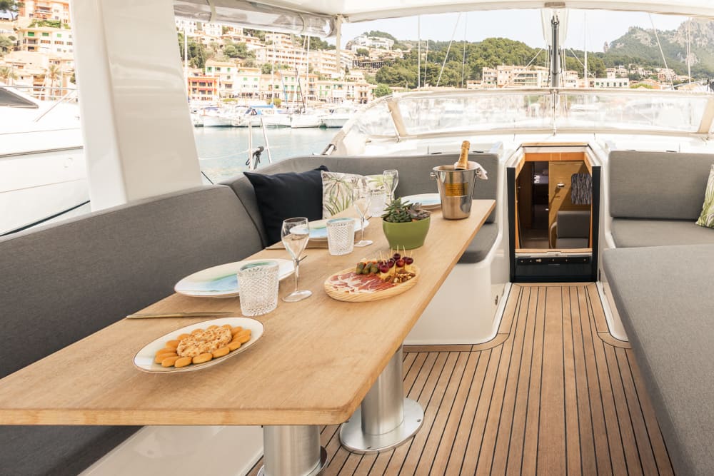 Enjoy the magic hour aboard the Agarimo SIX