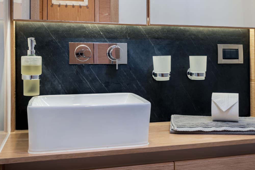 Enjoy the magic hour aboard the Agarimo SIX