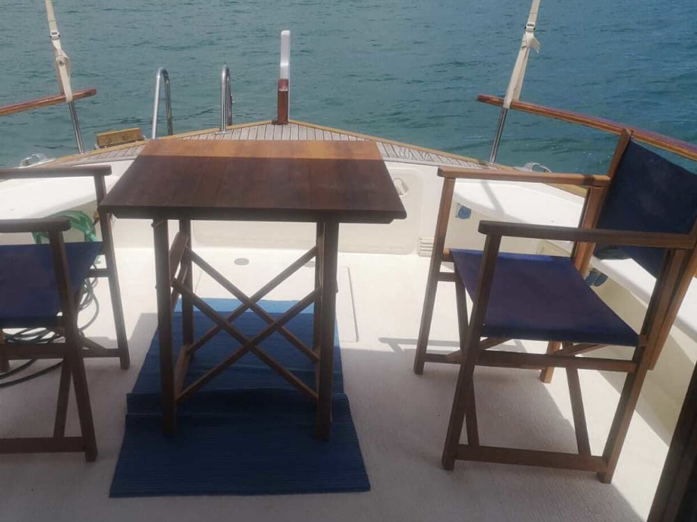 Uranià II – Disconnect from the world at Cap de Creus