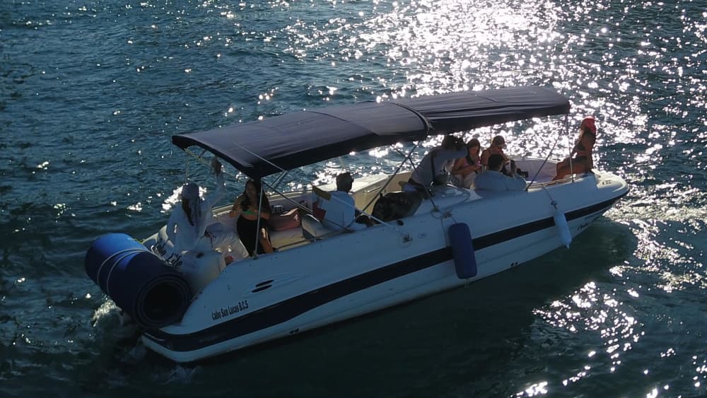 Your Exclusive Cabo Escape: 2H Private Boat to El Arco & Beyond