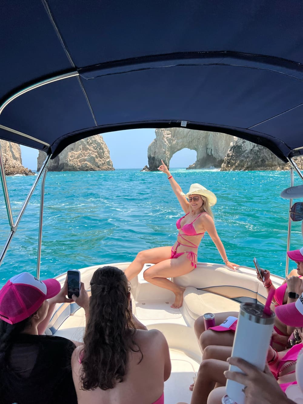 Your Exclusive Cabo Escape: 2H Private Boat to El Arco & Beyond