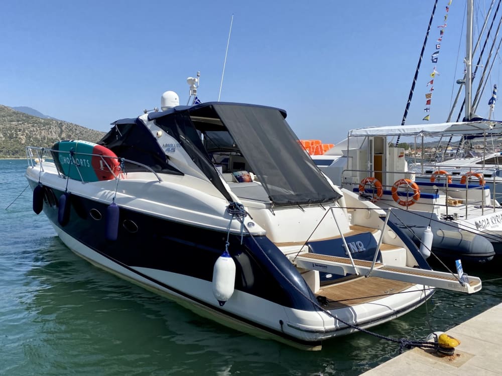 Private boat trip around Kefalonia on a motorboat