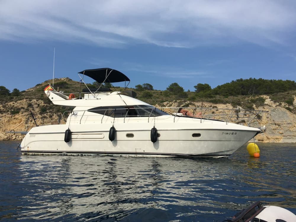 Enjoy the sun on a 7h boat trip in Moraira