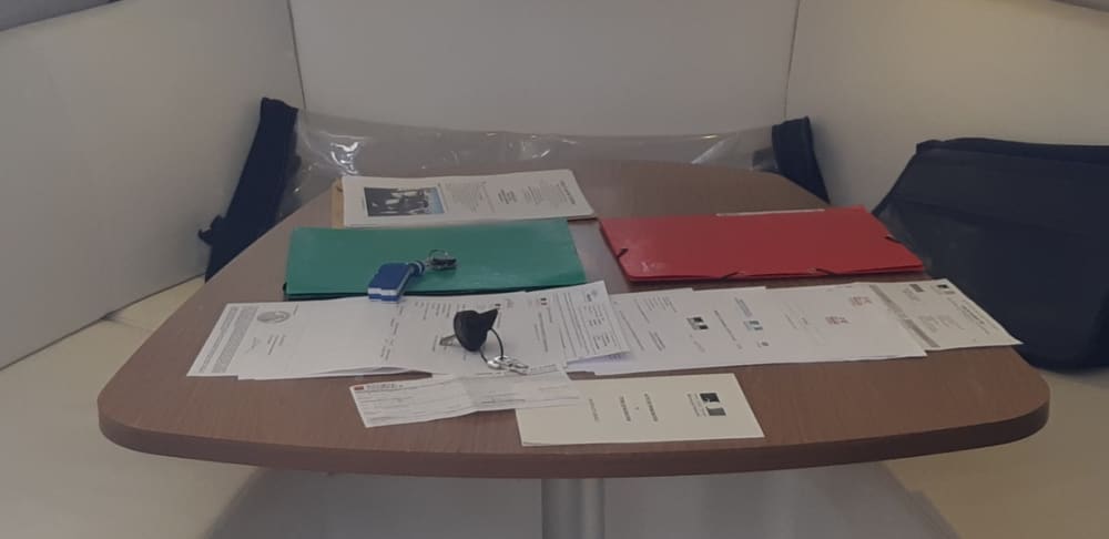 La tua barca a motore privata per una giornata nei dintorni di Saint-Laurent-du-Var