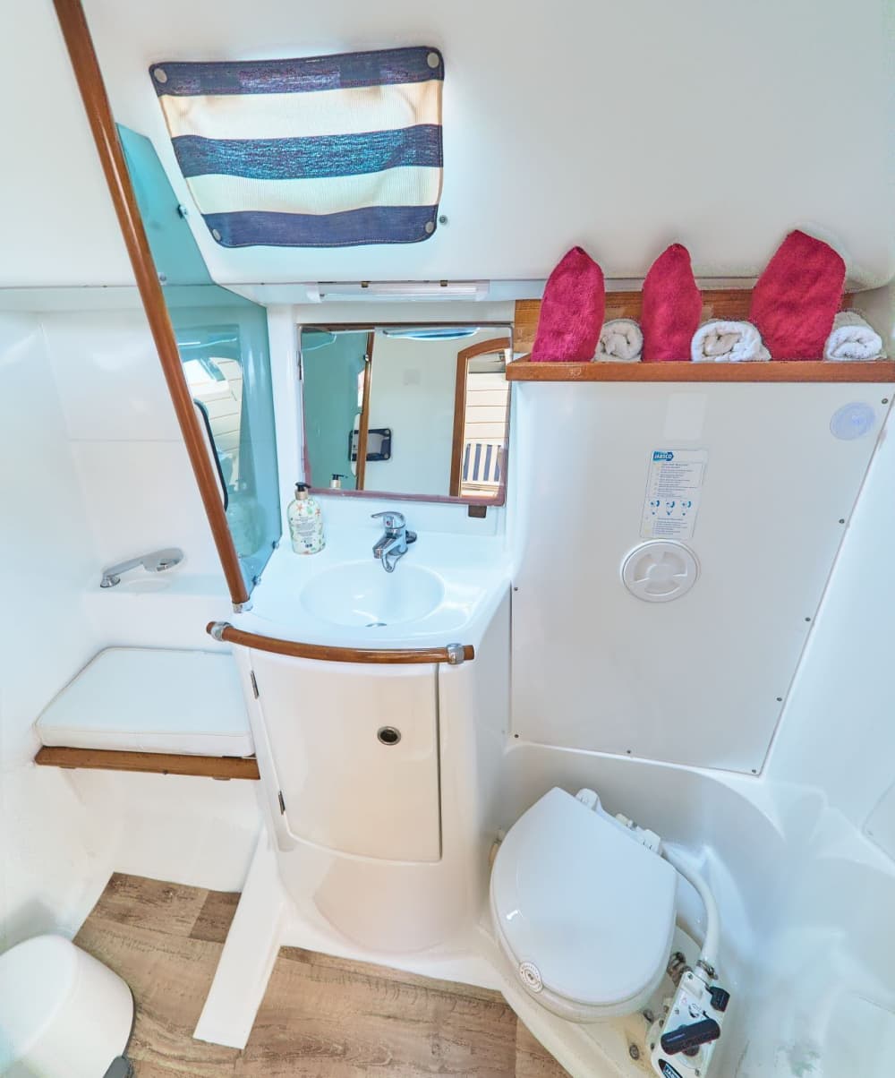 Genießen Sie einen Tag auf See in Mallorca an Bord eines Segelboots.
