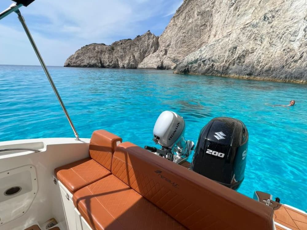 Private Northern Cruise to Shipwreck and Blue Caves with Remote Beach Stops