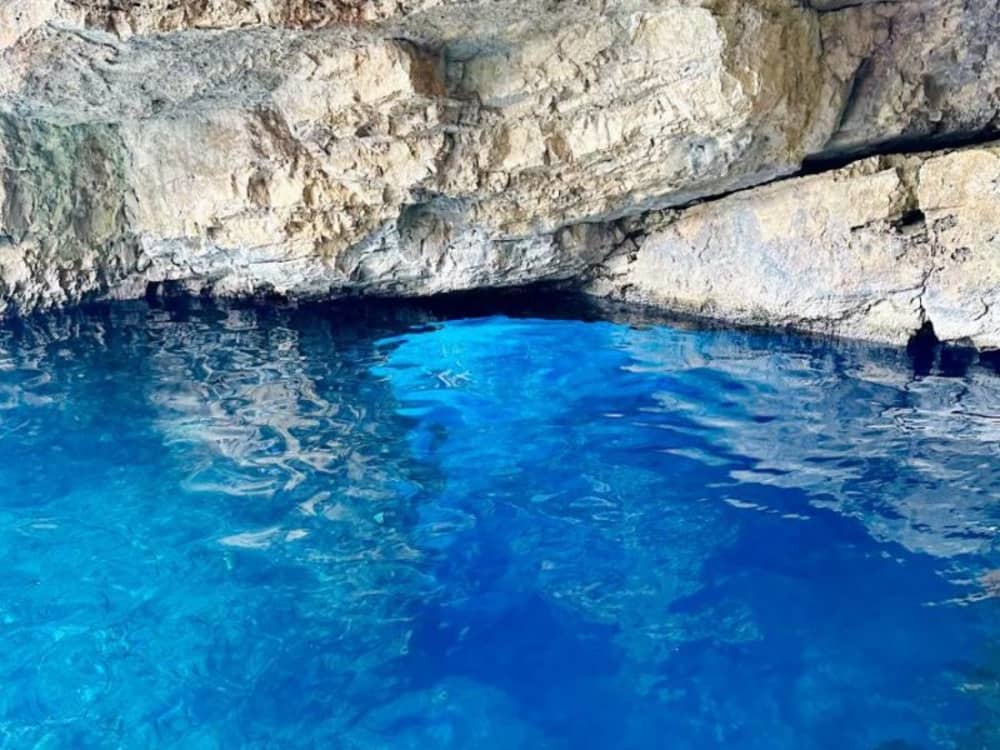 Private Northern Cruise to Shipwreck and Blue Caves with Remote Beach Stops