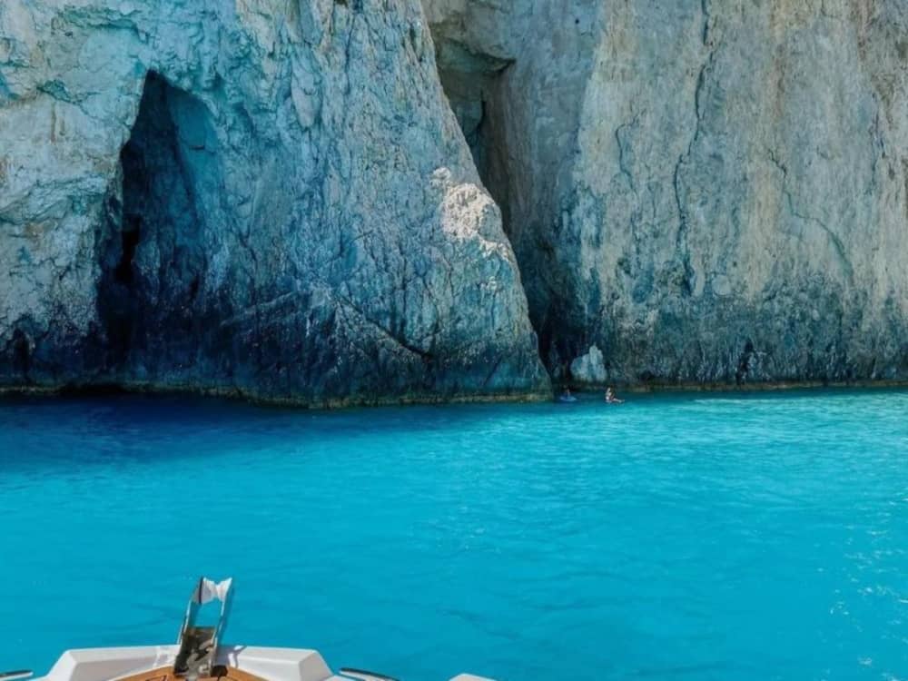 Half-Day Southern Escape with Turtle Watching and Cave Swimming