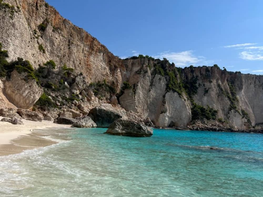 Half-Day Southern Escape with Turtle Watching and Cave Swimming