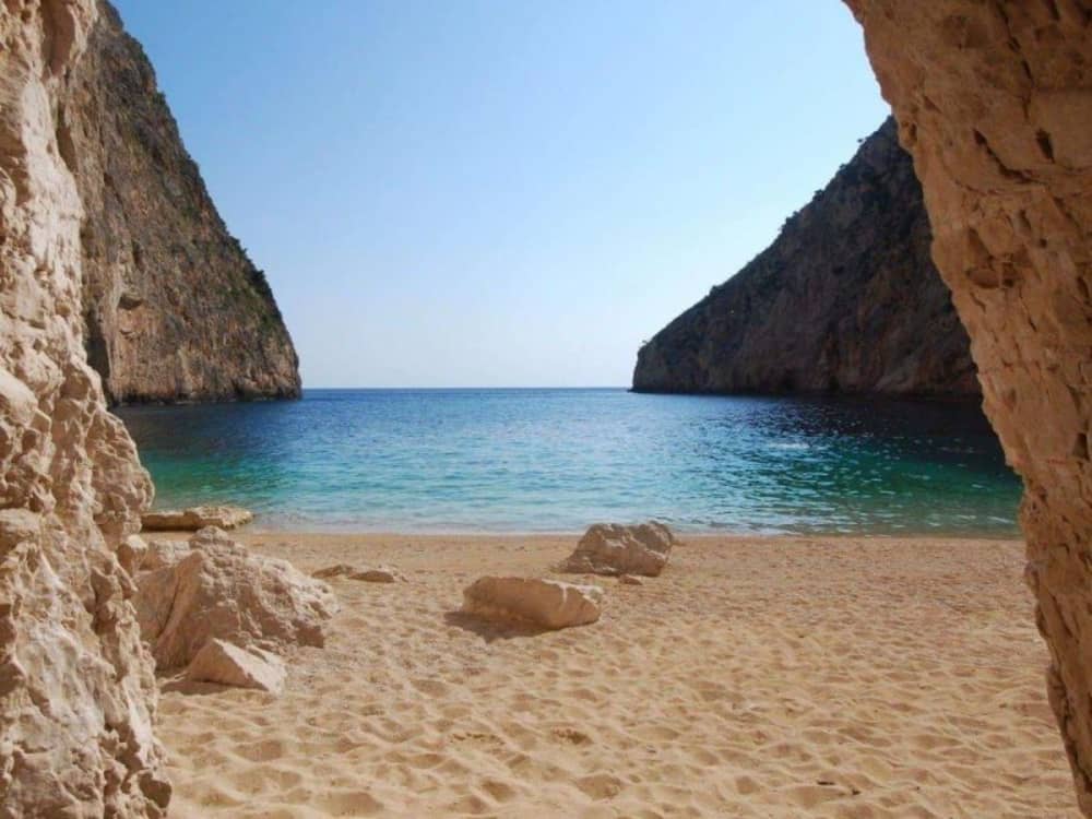 Full-Day Cruise to the North or South with Swim Stops and Scenic Views