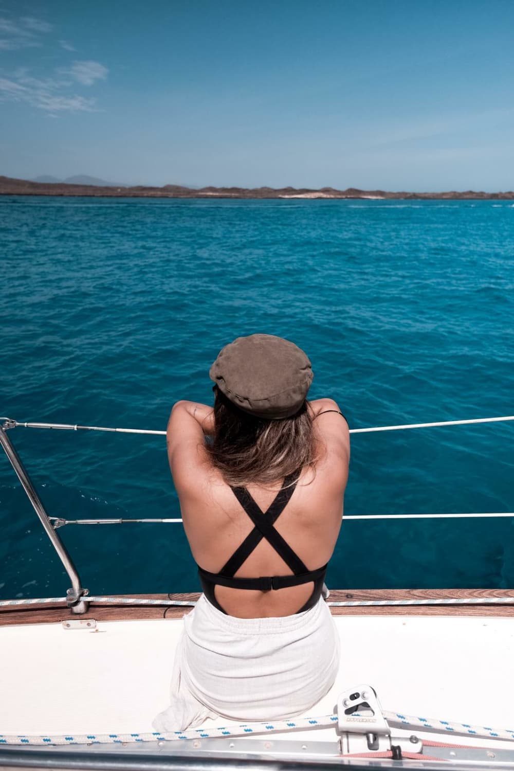 10 ώρες ήλιου και τιρκουάζ νερά γύρω από το Κοραλέχο