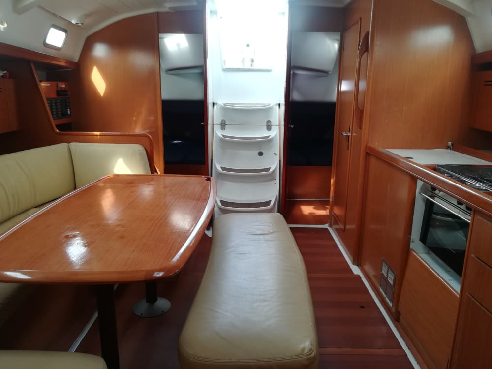 Prenez 7 heures pour découvrir la magie cachée de La Rochelle depuis les vagues.