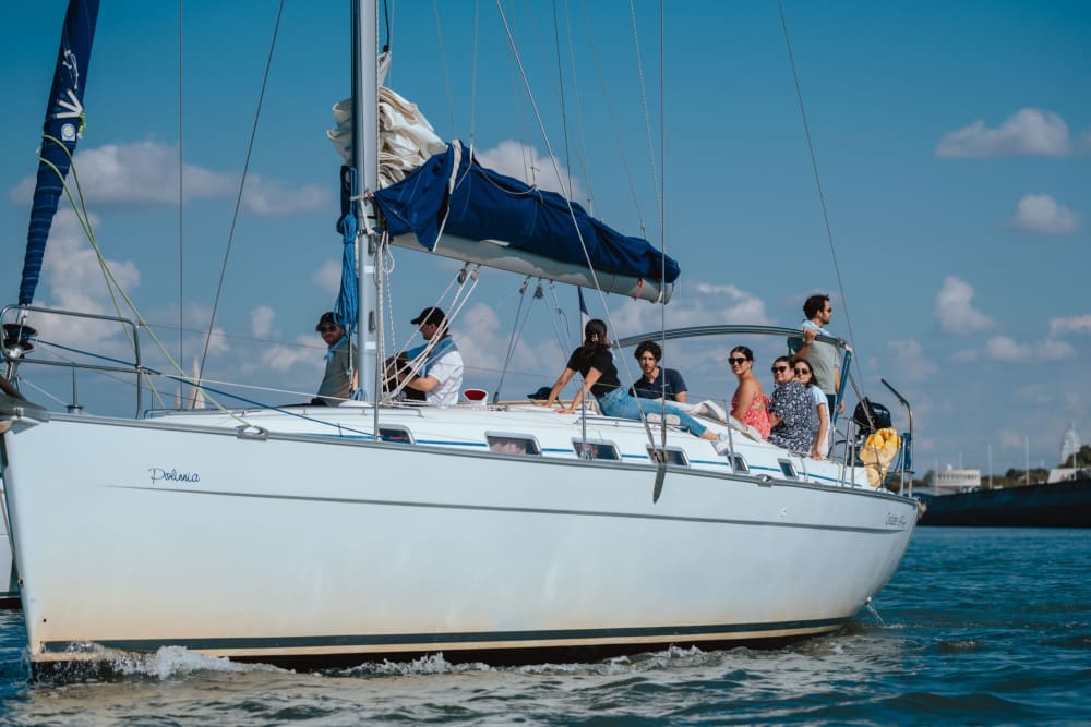 Prenez 7 heures pour découvrir la magie cachée de La Rochelle depuis les vagues.
