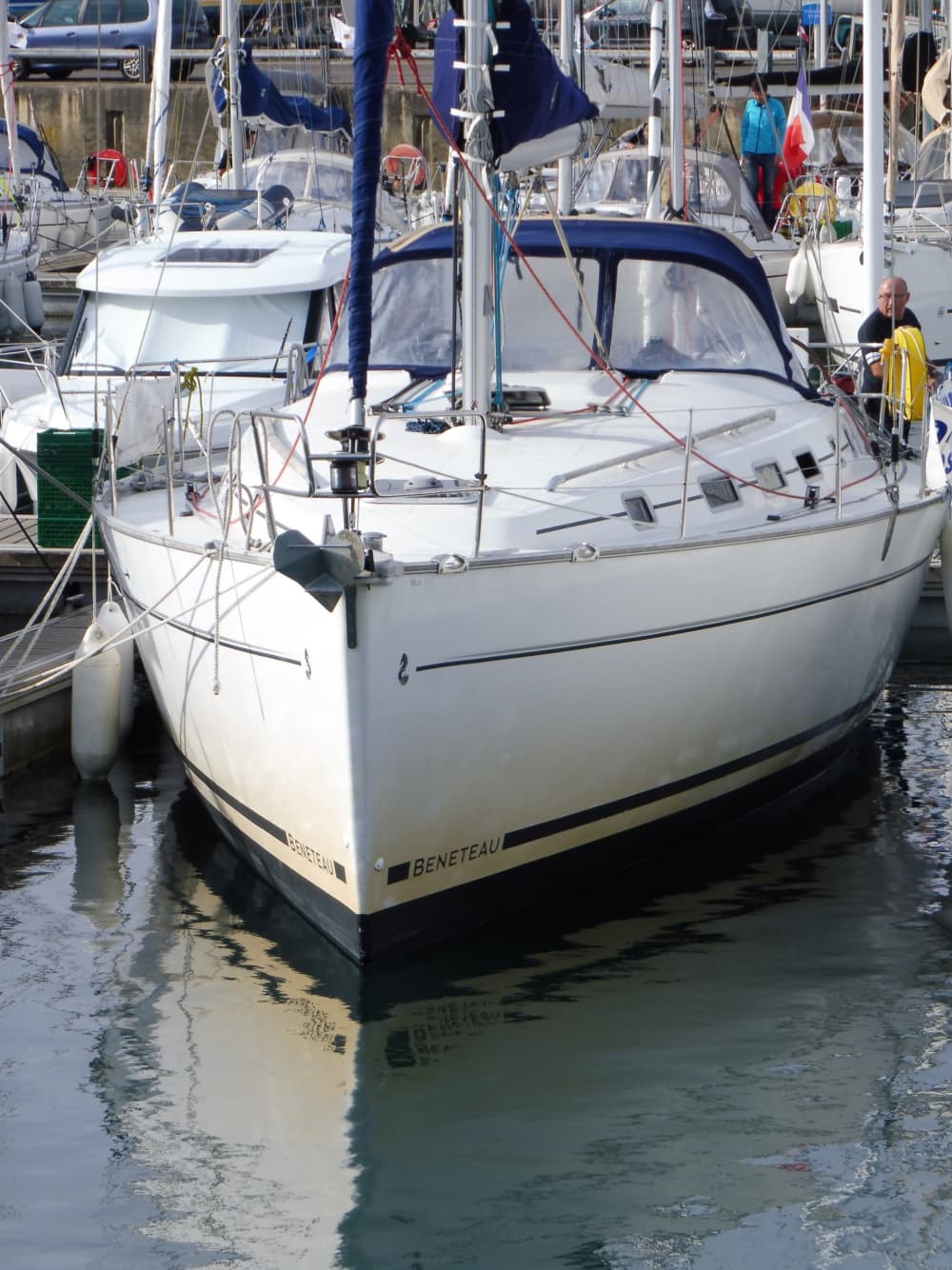 Prenez 7 heures pour découvrir la magie cachée de La Rochelle depuis les vagues.