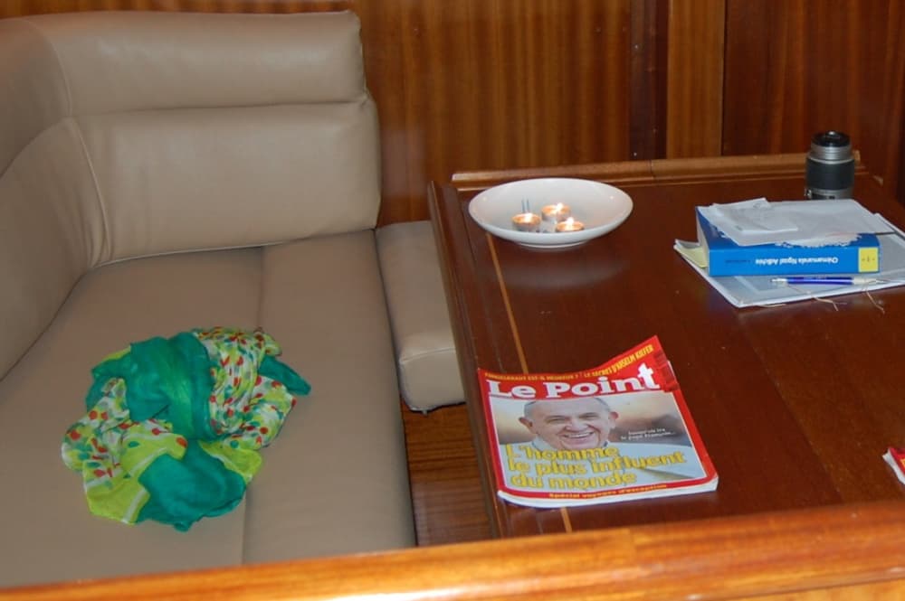 Sea, Love & Sun: A full day of emotions on a sailboat