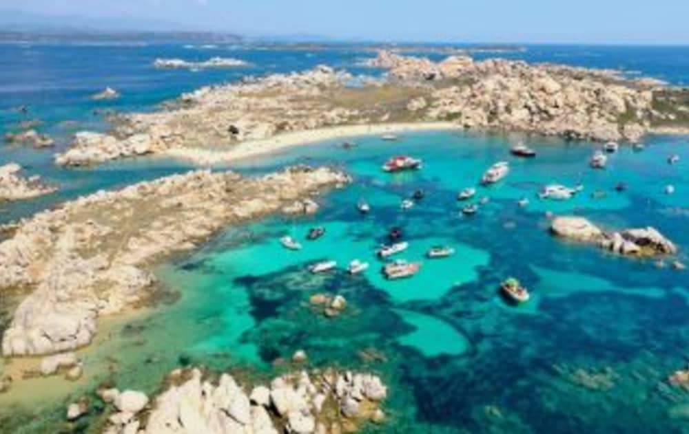 Full Day Sud Corsica: tra acque cristalline e isole