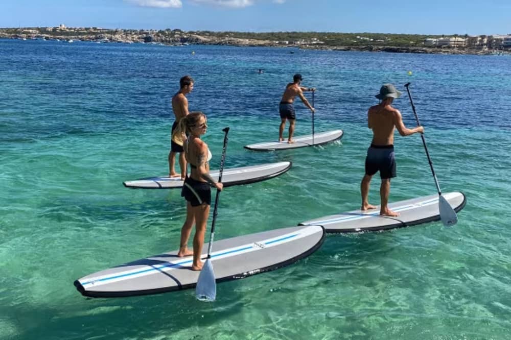 Escapadinha de lancha: navegue pelas ilhas paradisíacas de Ibiza e Formentera