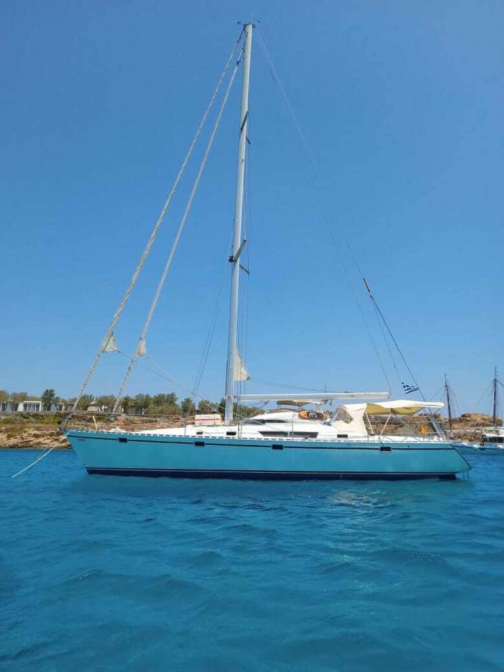 Discover Syros on a full-day sailing trip