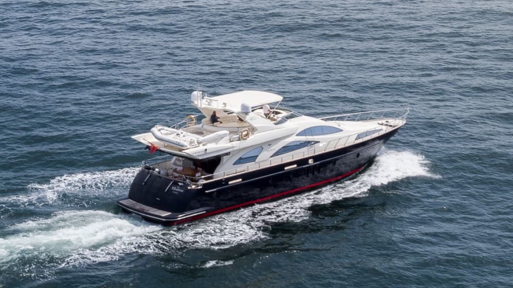 Luxusyachtcharter für 6 Stunden in Gruta de Benagil