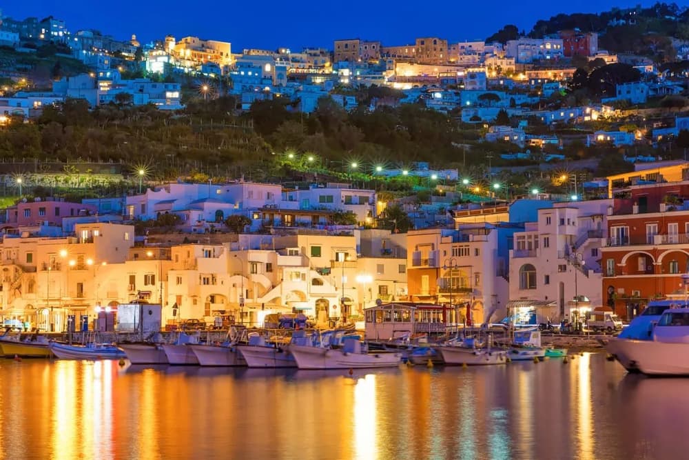 Capri by Night: Sunset, Music and Cocktails on the Sea