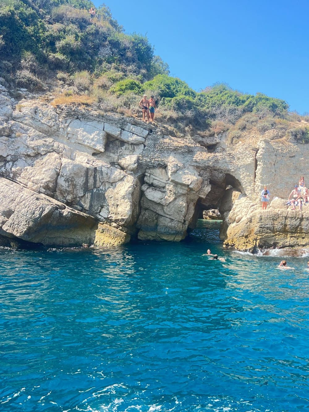 Croisière de 7 heures : découvrez les côtes d'Amalfi et de Sorrente et la magie de Capri