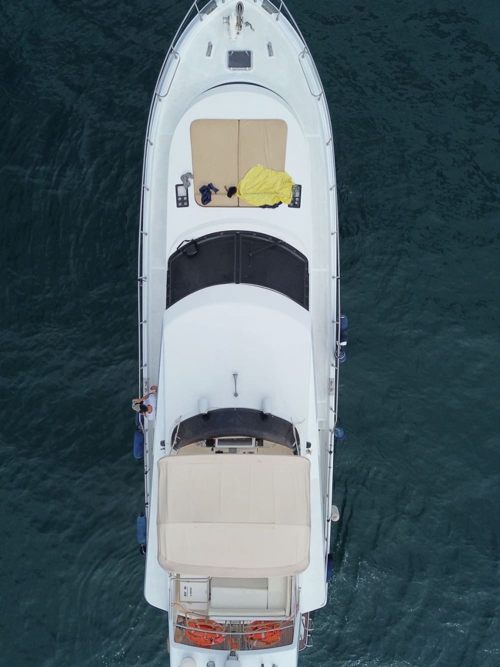 Ολοήμερη κρουαζιέρα: 8ωρη παράκτια περιπέτεια από τη Μαρμπέγια σε ένα κλασικό γιοτ 15 μέτρων