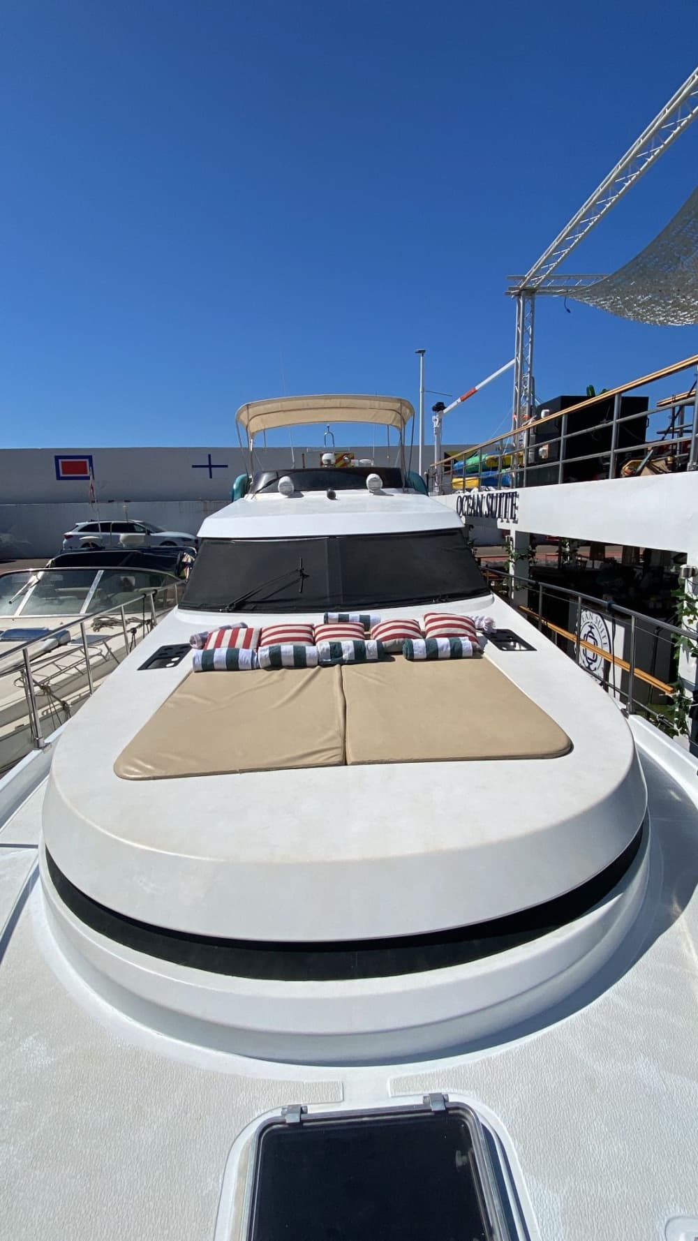 Ολοήμερη κρουαζιέρα: 8ωρη παράκτια περιπέτεια από τη Μαρμπέγια σε ένα κλασικό γιοτ 15 μέτρων