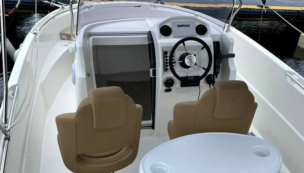 Geniet van een 8 uur durende boottocht om Fornells op Menorca te verkennen.